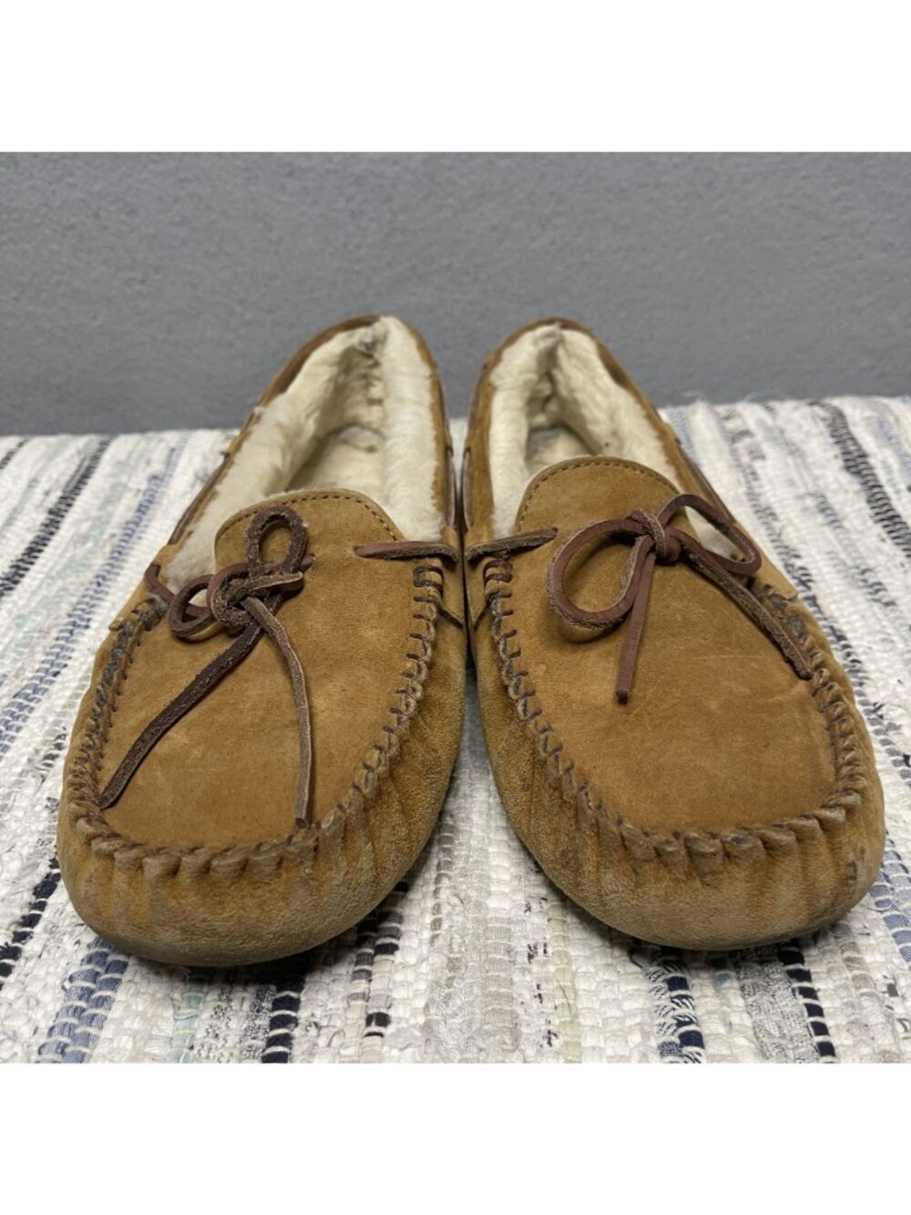 UGG Dakota Chestnut Suede Sheepskin Lined Moccasin Slippers Size 10 Women’s - Picture 10 of 11